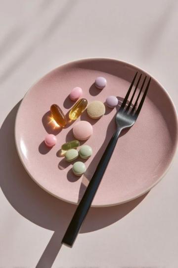 保健品当饭吃？老祖宗早用谚语警告过进补如用兵，乱补伤身体！