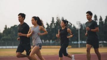 十大养生运动方式解析:散步、慢跑、游泳等运动最佳选择