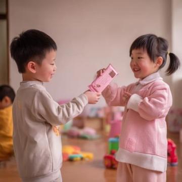 幼儿园心理健康情绪活动案例: 蔬菜一家幼儿科学教育体验