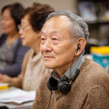 打破常规!老年人上班、中年人进修、年轻人养老?