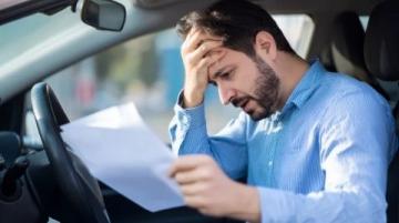如何在车上不晕车?——不吃药,掌握这些小技巧!