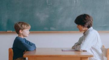优化亲子关系:小学生心理健康的秘诀与减压技巧