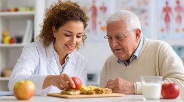 什么是养生？如何通过生活方式、饮食习惯和心理调节来维护健康？