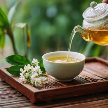 春天里的养生茶:五款应季茶方助你顺应天时