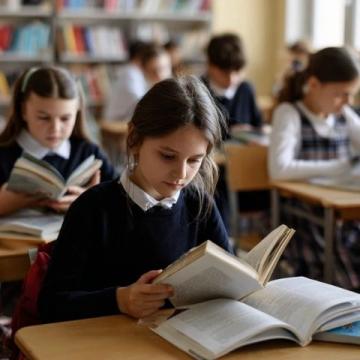 现代社会应更加关注小学生心理健康问题