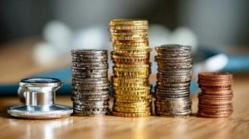 金钱VS健康：解析生命价值的优先考量