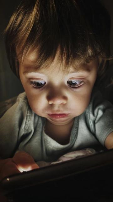 孩子沉迷电子产品?教你几招让他们健康玩转数字世界!