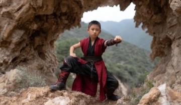 少林八段锦与两仪拳:秋季养生武术功法示范