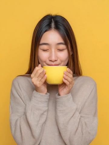 菊花茶泡着喝?试试这个新喝法,养生效果翻倍!