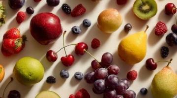 低卡水果大揭秘:减肥期水果分类指南及食用技巧