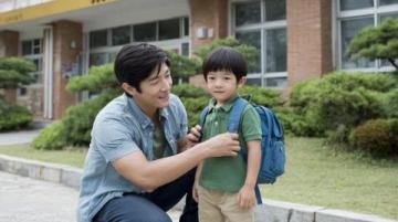 亲子关系对小学生心理健康发展的重要性及影响因素探析
