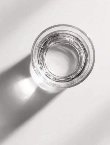 肽水杯:每日养生智慧,小分子肽助你高效补水