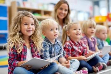 青少年心理健康知识全面解析：从幼儿到青少年的心理特征及教育要点